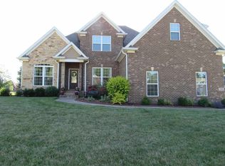 119 Ridgeway Dr, Bowling Green, KY 42103