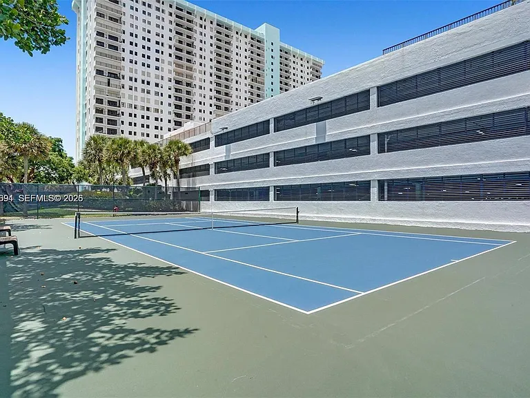 1201 S Ocean Dr #104N — Photo 29