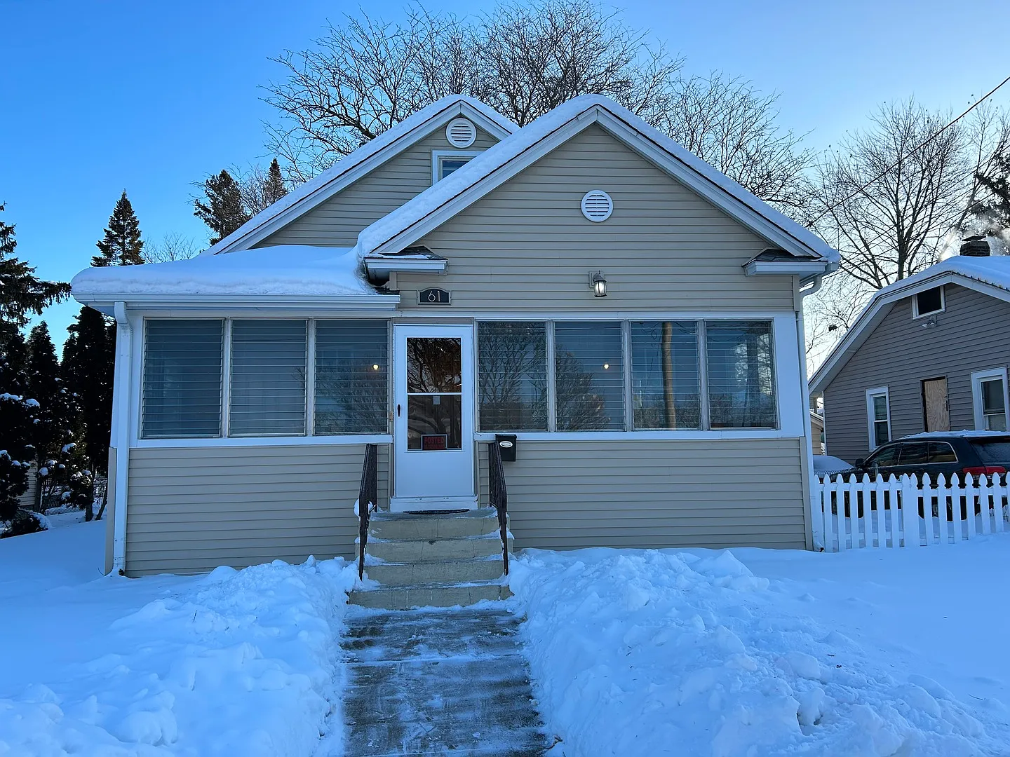 61 S Clifton Ave photo 1