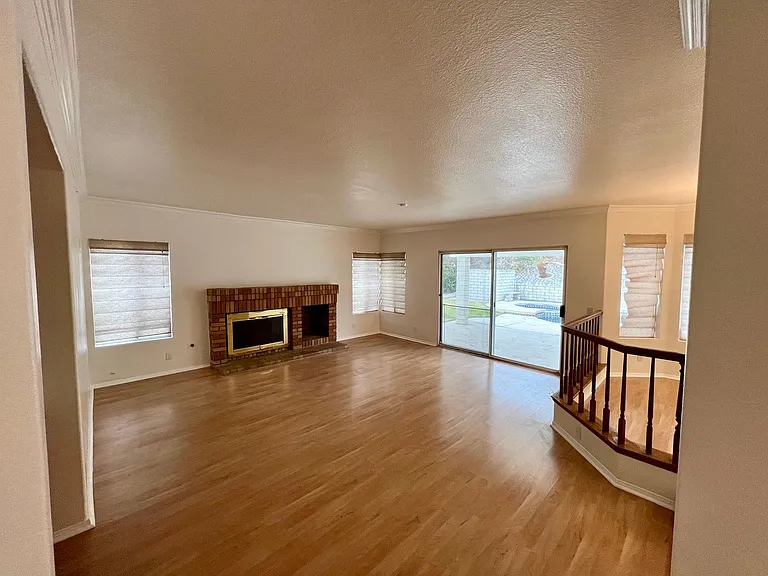 13940 Annandale Ln — Photo 8