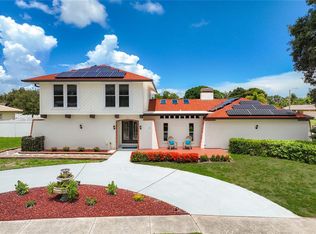 3102 Bluffs Dr, Largo, FL 33770