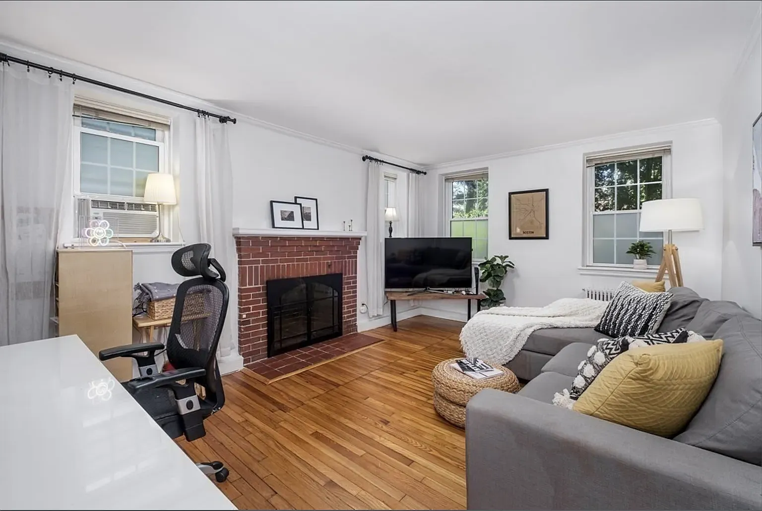 1 bed, $2,800 — Photo 1