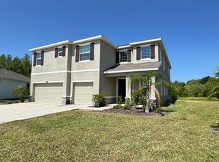 1381 Bering Rd, Wesley Chapel, FL 33543