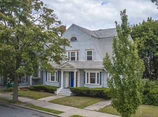 86 Ocean St, Lynn, MA 01902