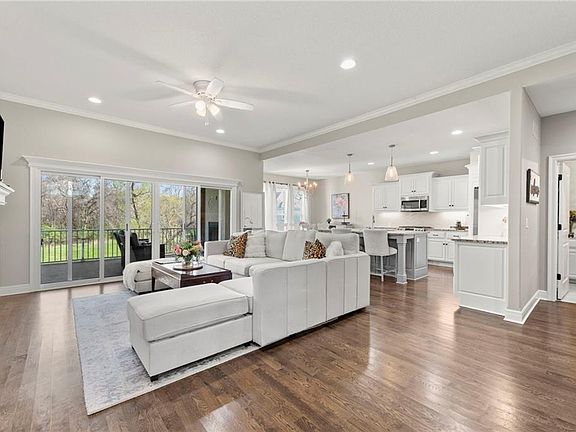 5th image of 21004 E 37th Terrace Ct S