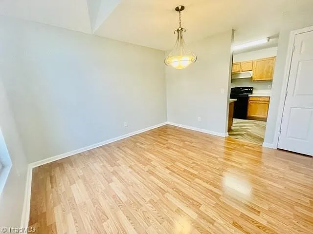 405 N Dudley St — Photo 5