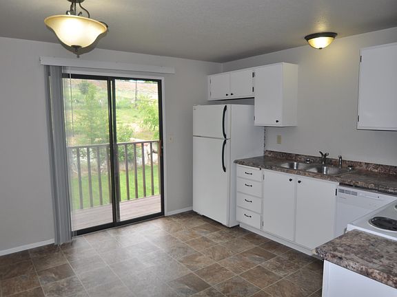 5th image of 2607 E Upriver Dr