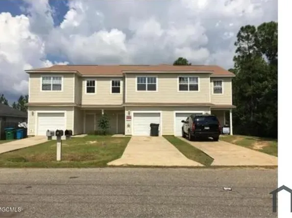 8592 Spring Ave #C, Ocean Springs, MS 39564