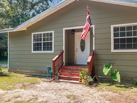 3rd image of 23 Libby Ln