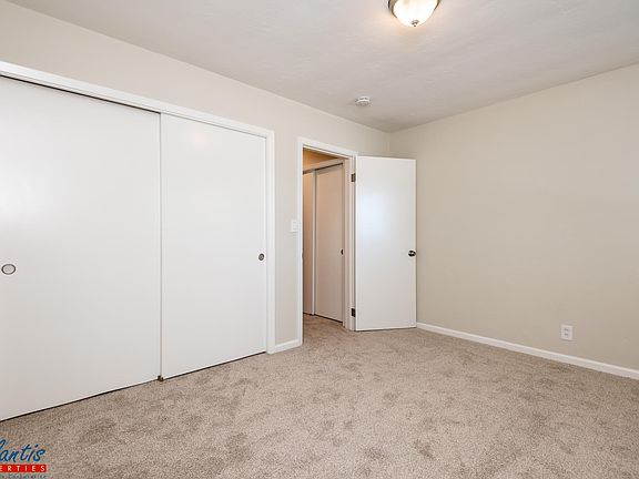 5th image of 1280 Brookfield Ave APT 17