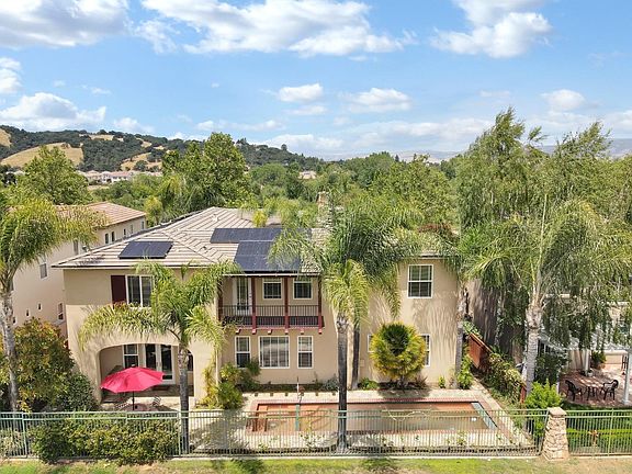 3rd image of 1951 Saint Andrews Cir