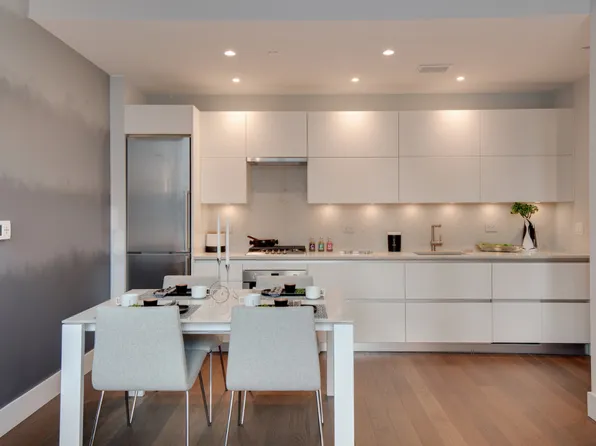 222 East 44th Street 26A image 6 of 7