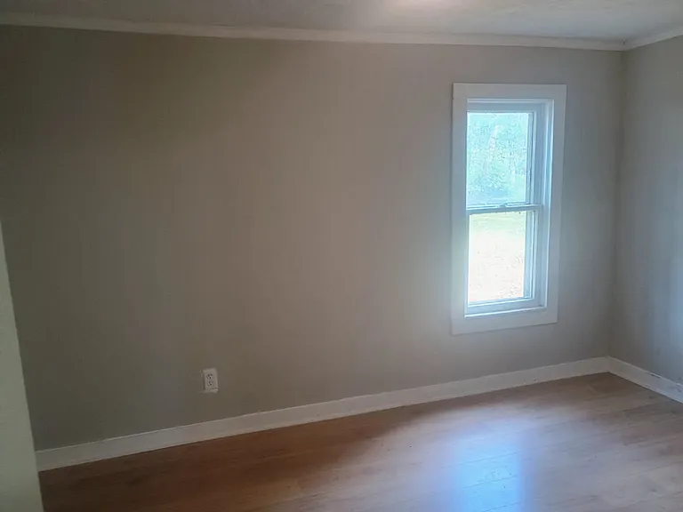 301 E Olive St — Photo 7
