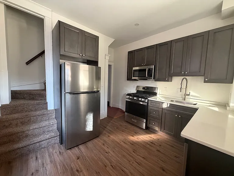 524 Fiot St — Photo 4