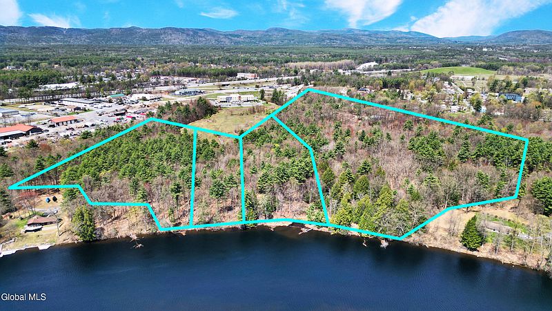2nd image of 36 Island View Drive