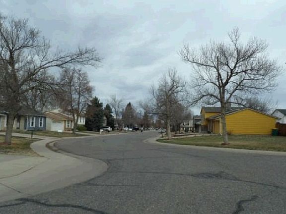 Exterior Neighborhood (street photo)