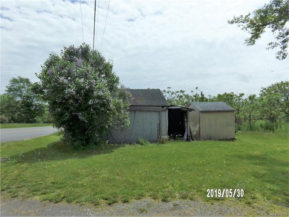 2nd image of 8294 W Bergen Rd