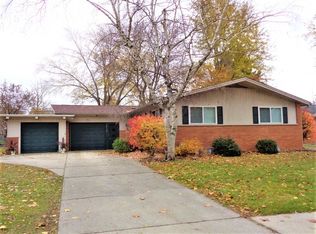 1910 Rapanos Dr, Midland, MI 48642