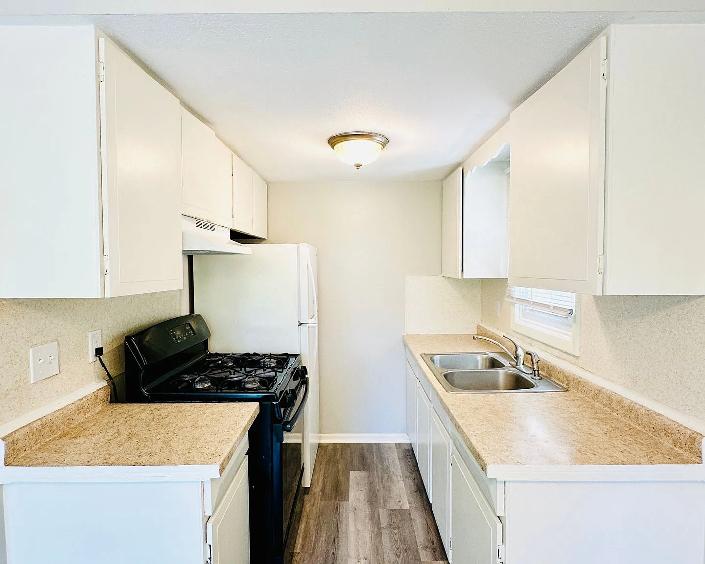 Powderhorn Park Apartments — Photo 3