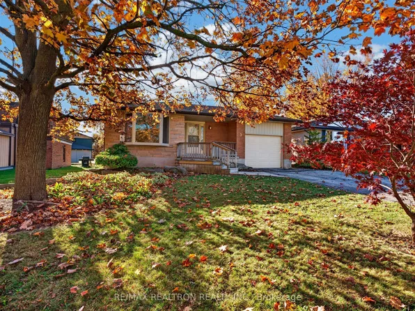3 Canary Ct, Woolwich, ON N3B 1E7