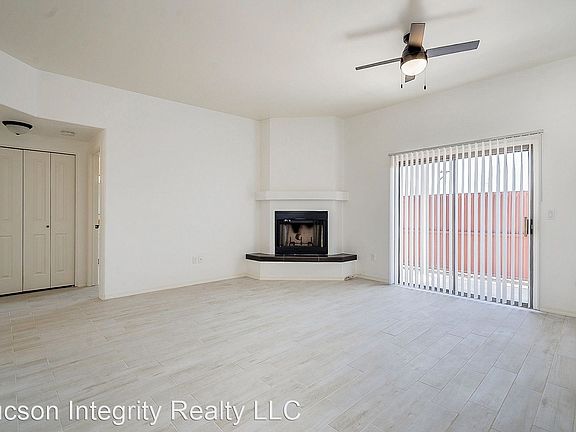 5th image of 1402 E Elm St #9024993