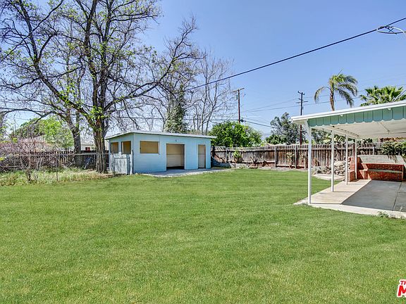 4th image of 2776 N Lugo Ave