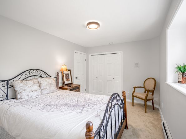5 bedroom rental in Surrey — photo 20