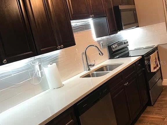 3rd image of 1738R Jade Ave