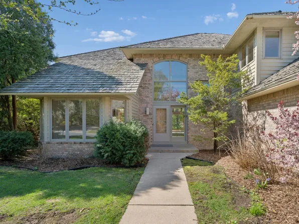 782 Evergreen Knls, Mendota Heights, MN 55118