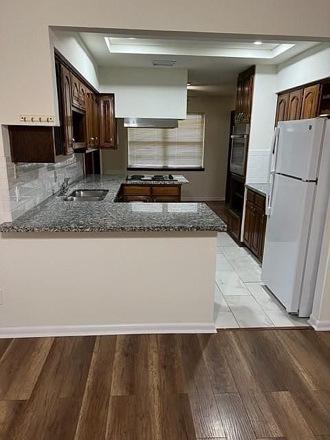 1st image of 16018 Havenhurst Dr