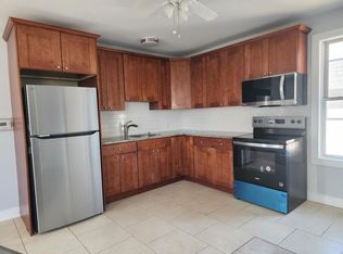 157 N Clinton St #C, Poughkeepsie, NY 12601
