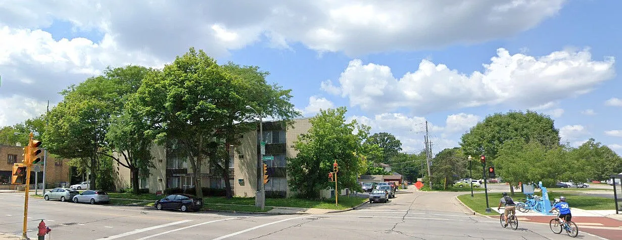 Milwood Apartments — Photo 1