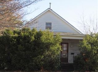 303 7th Ave, Clarence, IA 52216