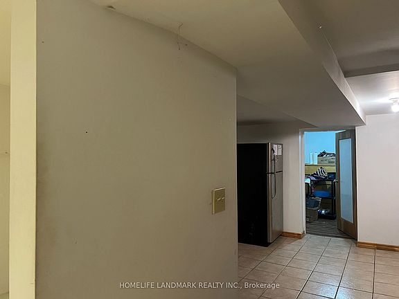 5th image of 231 Clinton St