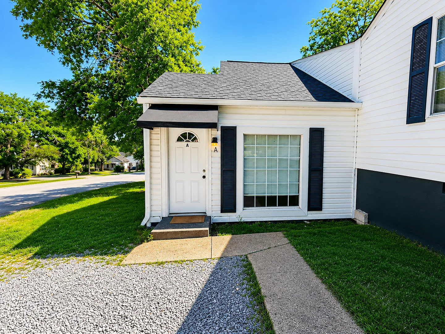 330 Cumberland Ave — Photo 1