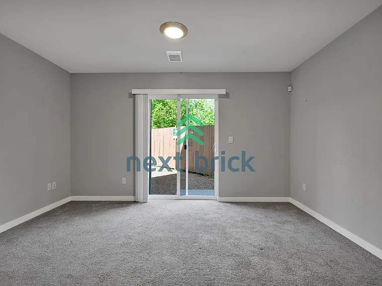 309 207th Pl SE — Photo 19