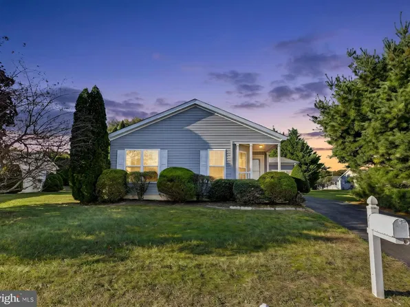 2 Pine Grove Ave, Manahawkin, NJ 08050