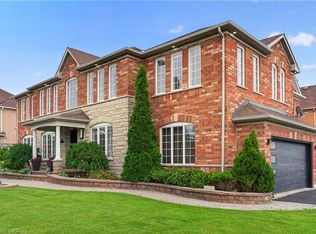 840 Brass Winds Pl, Mississauga, ON L5W 1T3