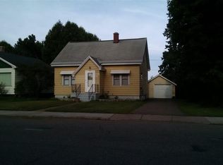 1405 N 2nd St, Ishpeming, MI 49849