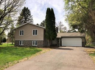 11428 Round Lake Blvd NW, Coon Rapids, MN 55433
