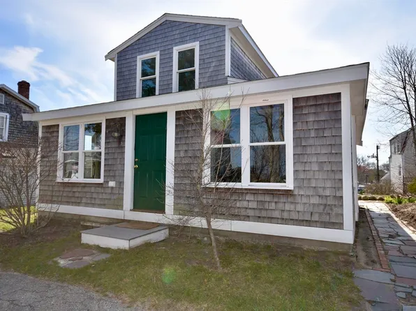 5 Pearl Ave, Wareham, MA 02571