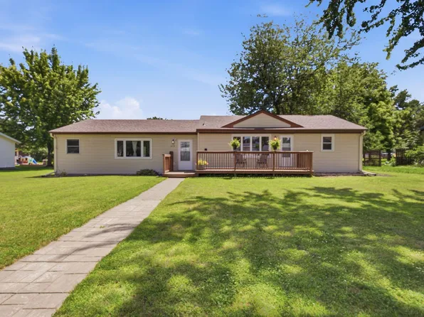 613 E Elm Ave, Olivia, MN 56277