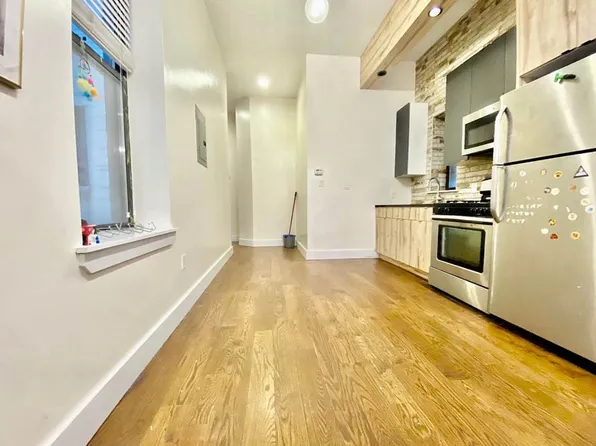 620 Wilson Avenue image 10 of 11