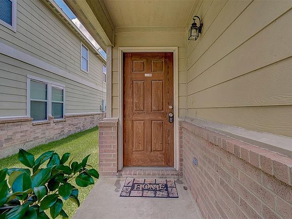 5th image of 18015 Shallow Leaf Ln