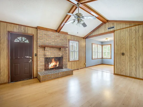 117 Myer Ln, Goose Creek, SC 29445