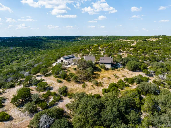320 Overland Trail W, Hunt, TX 78024