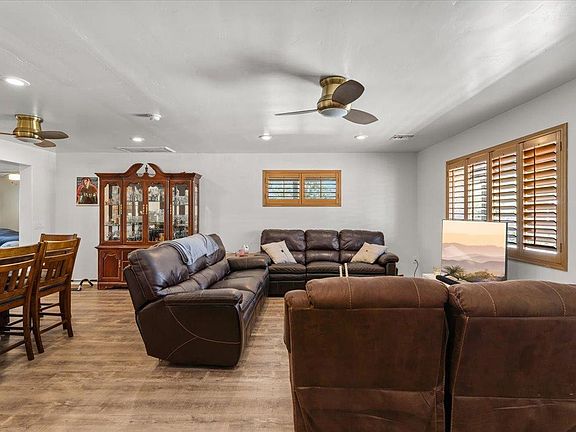 5th image of 535 W 19th St