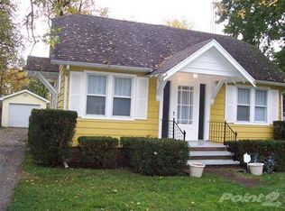 160 Elvern Dr, Benton Harbor, MI 49022