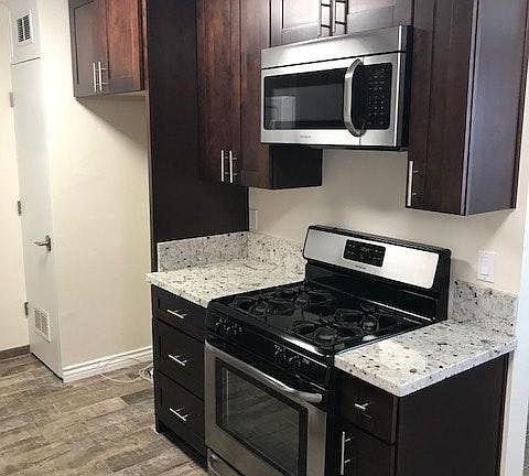 5th image of 367 Hamilton St #B