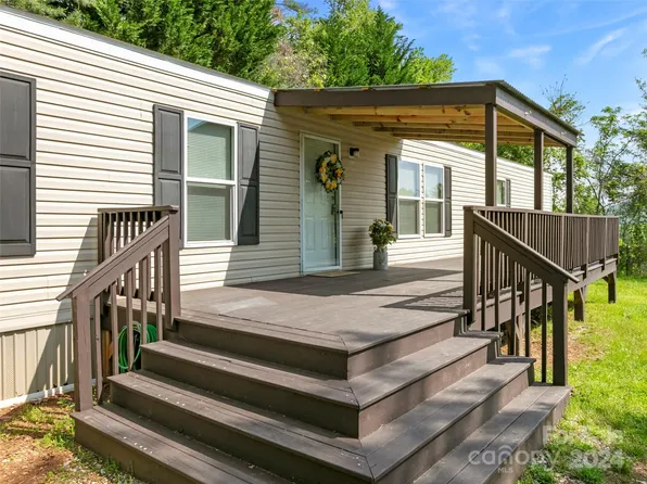78 Drexel Rd, Hendersonville, NC 28739